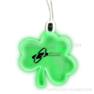 5022 Flash Necklaces Luchy Charm Shape
